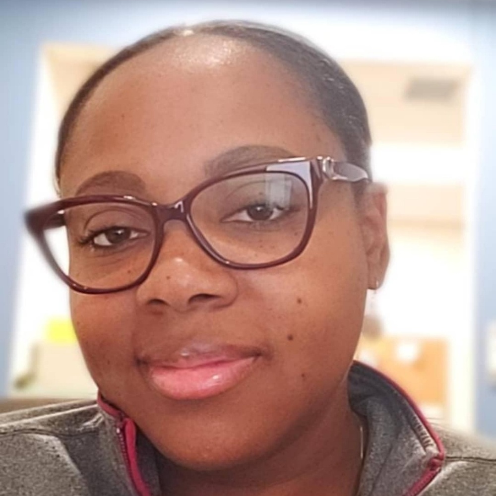 Meet your Posher, Shawnika